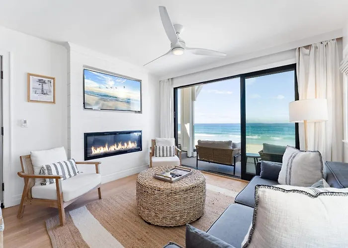 N Oceanfront Masterpiece With Rooftop & Hot Tub