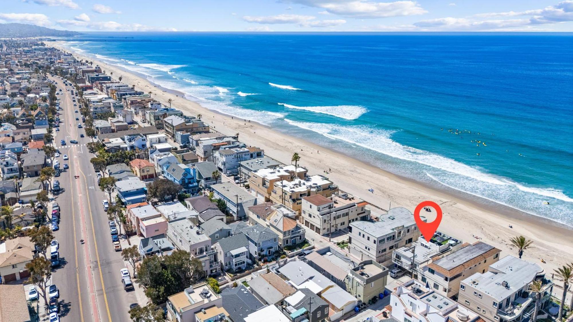 N Oceanfront Masterpiece With Rooftop & Hot Tub Holiday home San Diego